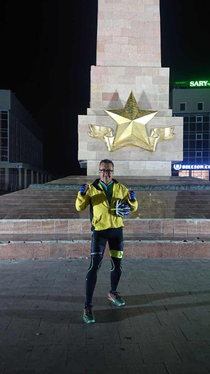 В очередной раз забыл взвеситься. Но скинул килограмма три, наверное.